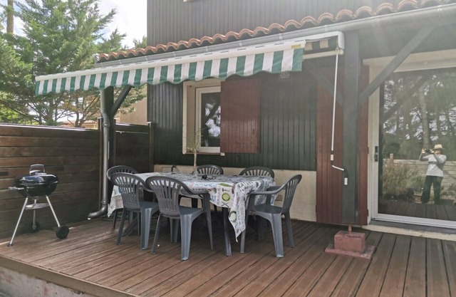 Pleasant semi-detached pavilion type 3 located in the pine forest with communal swimming pool