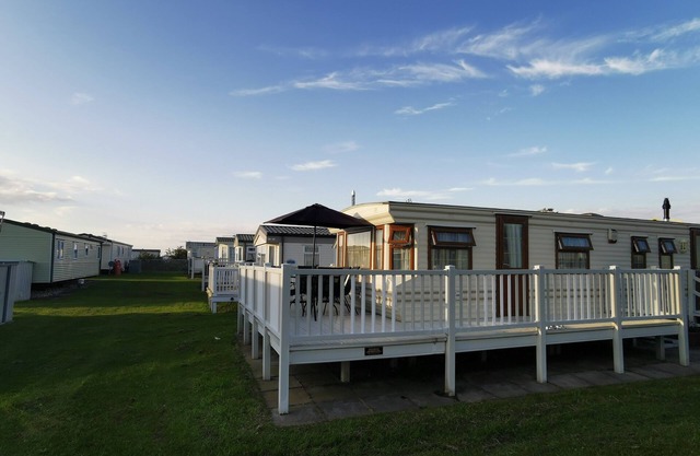 Plum 2 Coral Beach Ingoldmells 3 bed 6 berth