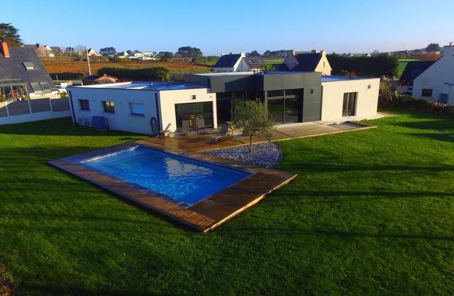 PLZ18 - magnificent house for 8, open heated pool