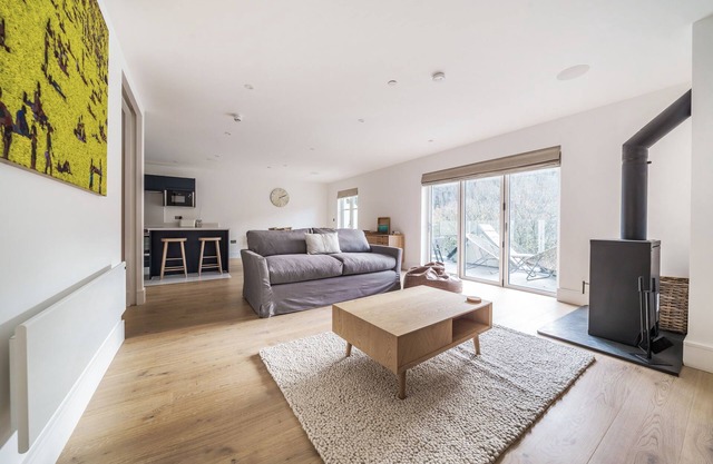 Point View, a luxury, two bedroom pet friendly holiday apartment in Lynmouth