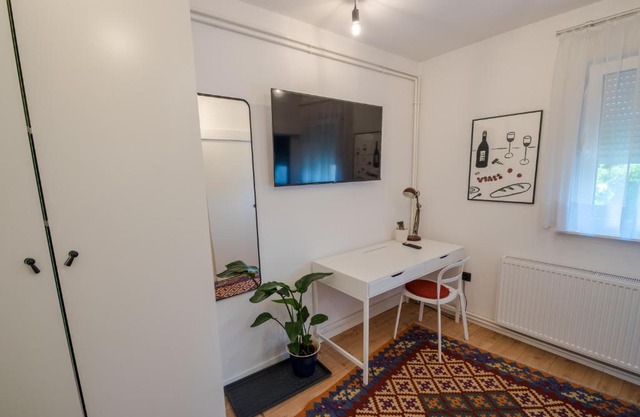 POMODORO ROOMS