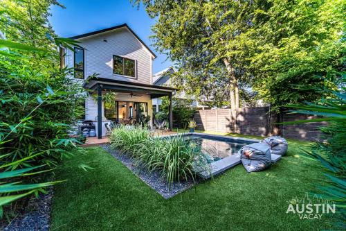Pool 4BR 3BA Sleeps 8 w Patio Grill by Austin Vacay