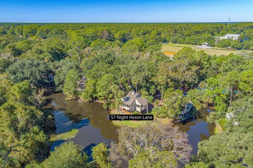 Pool and Beach Access, Lagoon Views, Bikes