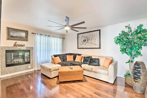 Pool and Spa Las Vegas Pad Less Than 12 Mi to Strip!