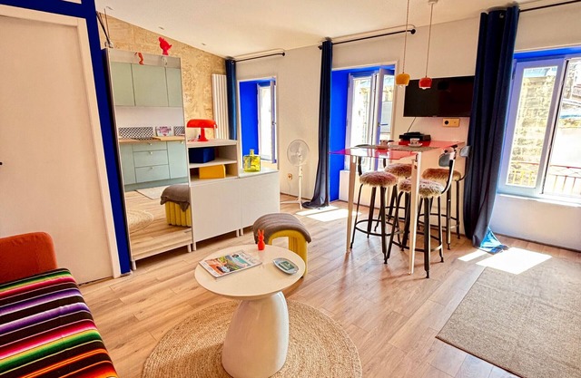 Pop’appart Bordeaux – A Colorful and Bright Haven in the Heart of the City