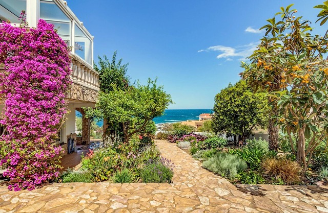 Port de la Selva 95 - Apartment right on coastline