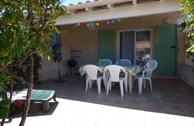 PORTIRAGNES PLAGE Villa 4/5 people in residence. Beach pool and parking: 150m