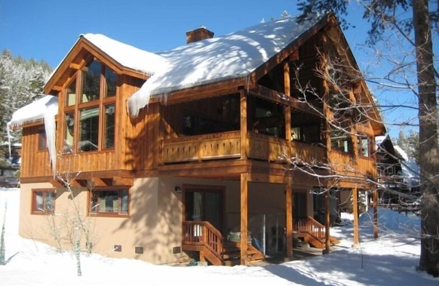 Powder Moon Luxury Home, Stunning 5 Bed 4 bath property Available for Christmas