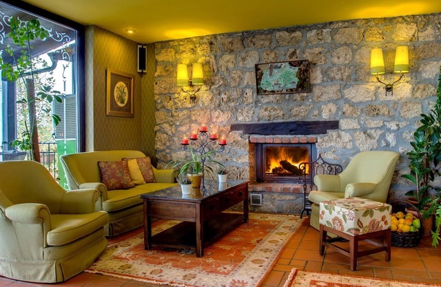 Premium Double - Esperides Traditional Retreat