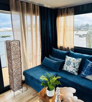 Premium Hausboot Blaue Lagune