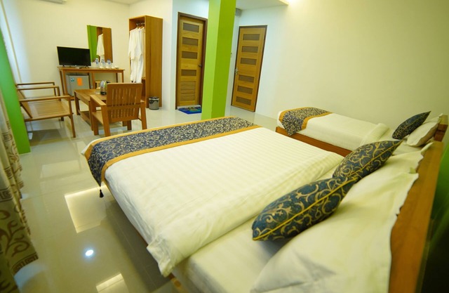 Present Hotel