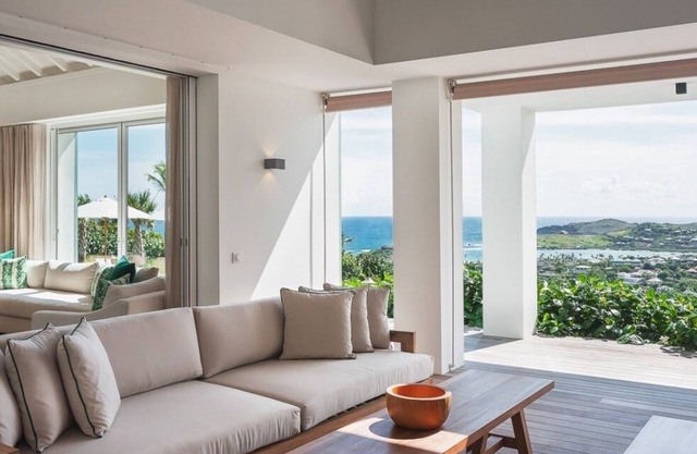 Prestigious 5 BDRM Luxury Villa