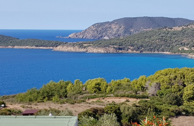 Pretty detached house, 3*, 3 bedrooms with terraces, overlooking the beach.