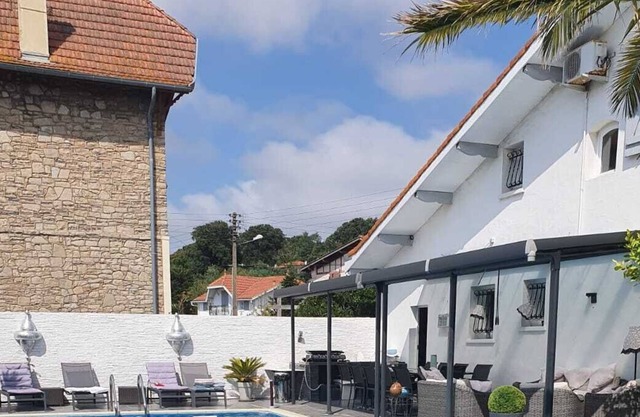 Pretty Landaise Villa At The Gates Of BAYONNE from 8 to 10 people