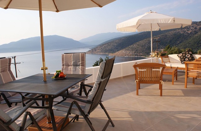 Pretty villa with private pool and panoramic sea views - edge of Agia Efimia