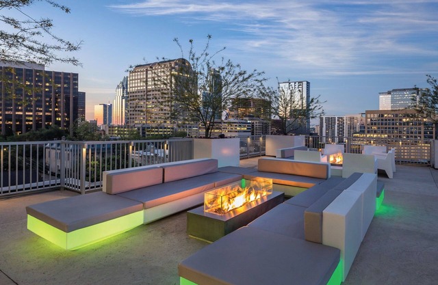 Prime Austin 2 BR downtown new location