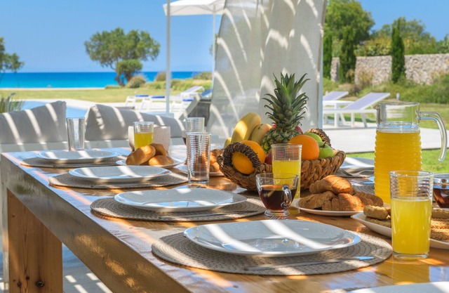 Prime Beach Front Luxury Villa with Private Tennis Court and 90m2 Infinity Pool