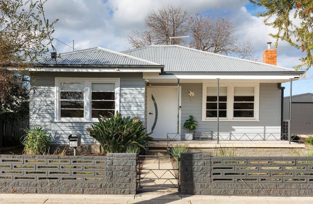 Prince's Place on William - Gorgeous renovated three bedroom cottage in Wodonga