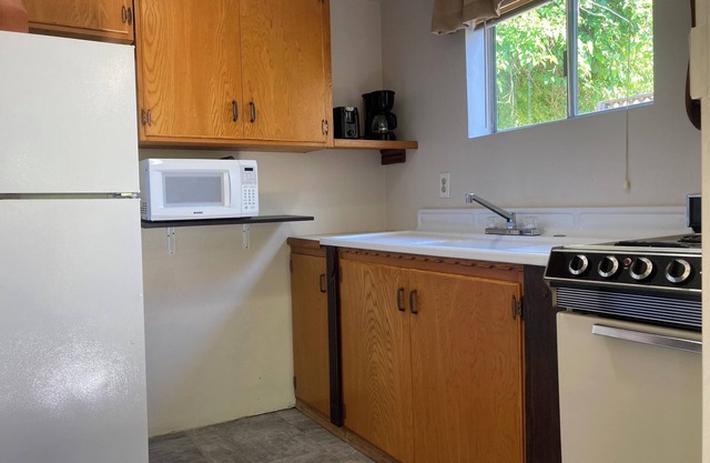 Pristine & Charming One Bedroom Home. Includes all utilities except electricity