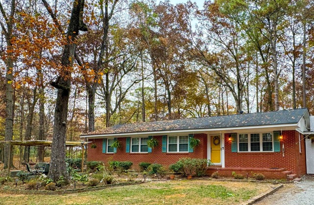 Private 4BR Oasis in the City, near Tennis Center