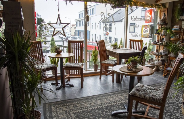 Private and peaceful one room apartments