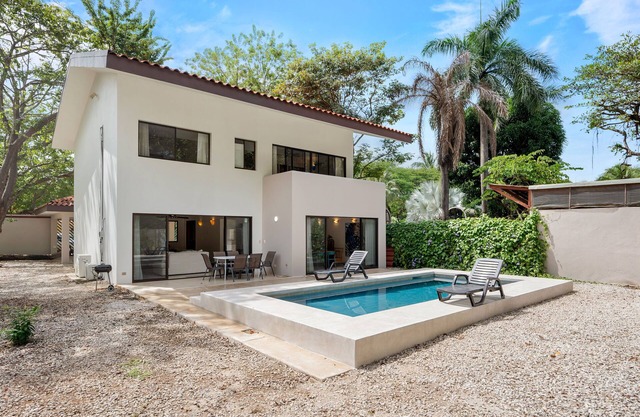 Private Beach Villa in Playa Grande Costa Rica Pool, Free WiFi and parking, AC