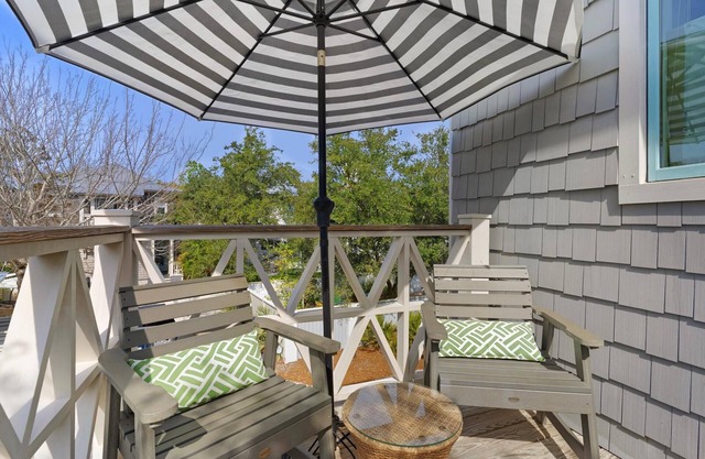 PRIVATE BEACH/POOL ACCESS-Cozy Getaway Retreat-Newly Refurbished