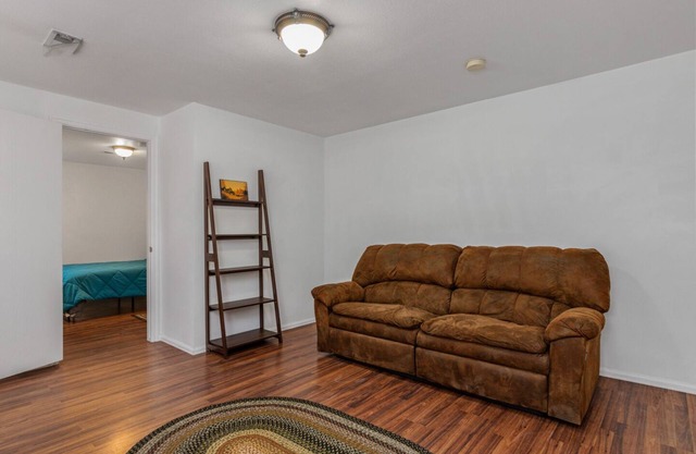 Private carriage house