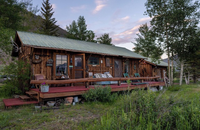 Private & Cozy Cabins on North Fork of Big Lost River [Big Lost Ranch]