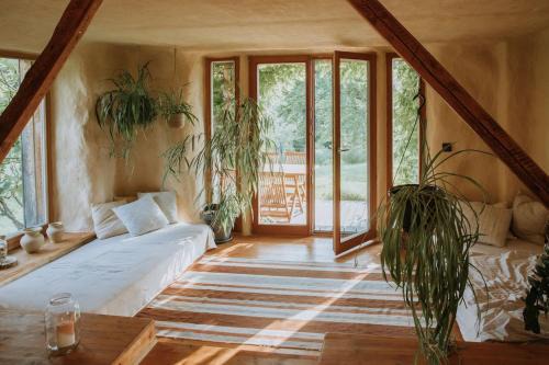 Private Eco Cottage in Nature