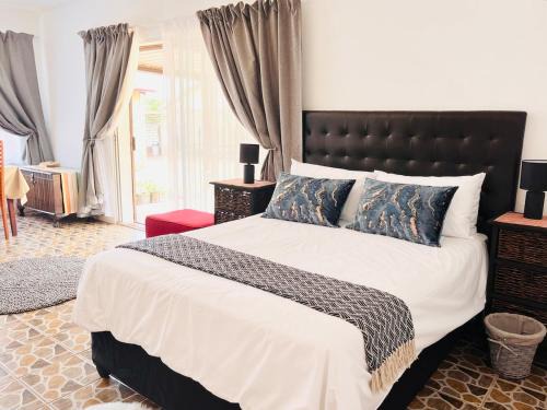 Private Garden Home Fast WiFi