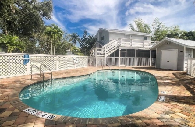 Private Hideaway in Pine Island community Pool and Marina a few steps away.