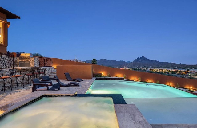 Private Home in Scottsdale/Fountain Hills, AZ. Movie Theater, Pool, Hot Tub, Pool Table, Casita