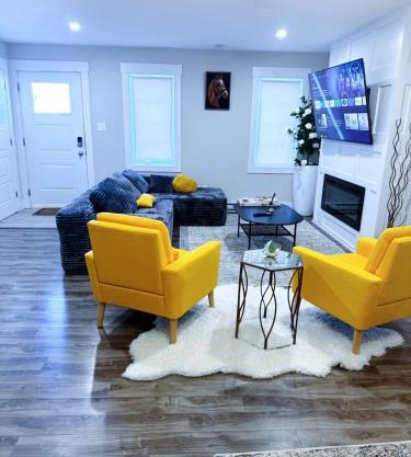 Private Home Near Moncton Hospital&Downtown