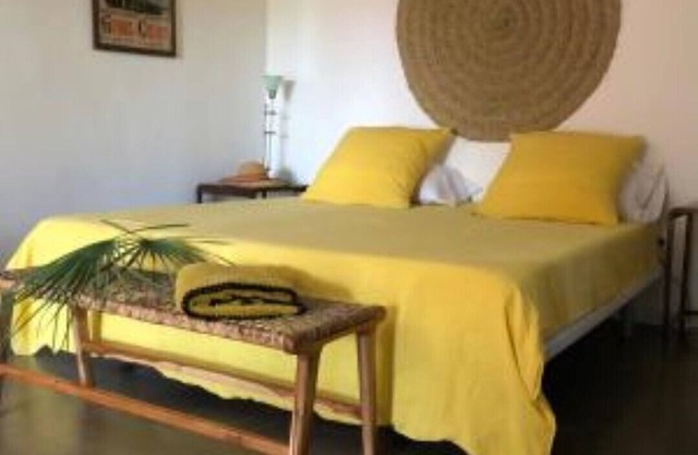 Private house with 3 bedrooms in Botanical garden