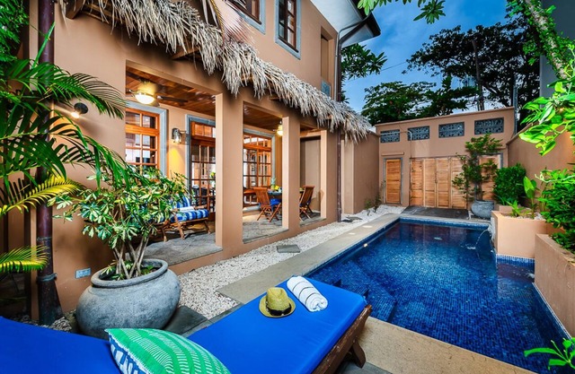 Private Pool, 3 Beds Villa across the street from the beach