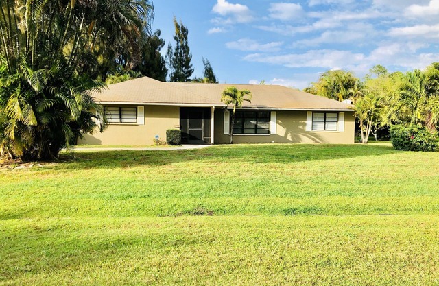 Private Pool Home in Sandpiper/Club Med Minutes from Beaches