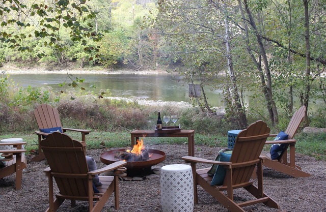 Private River House on 5 acres directly on the Little Miami River