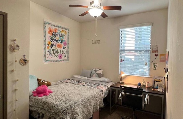 Private room - 4 mins walk from CSUF. Save, convenient and cozy