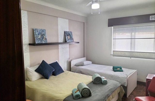 Private room A/C, Cable TV, Wifi