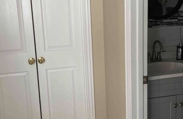 Private room and private bathroom