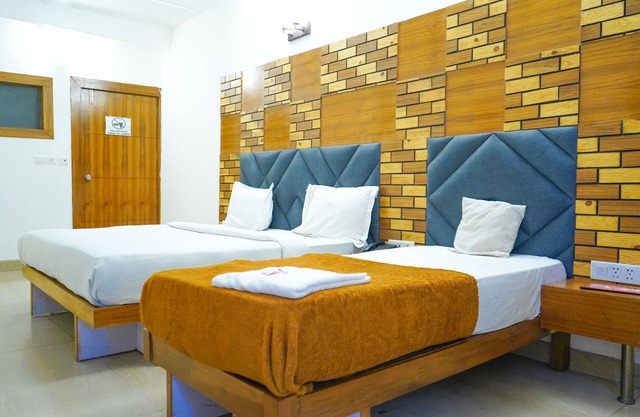 private rooms in mahipalpur