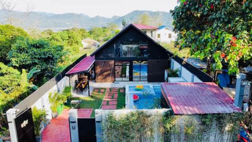 Private Villa in Rizal with Mountain View