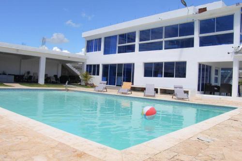 Private Villa w Pool BBQ Up to 25Guests