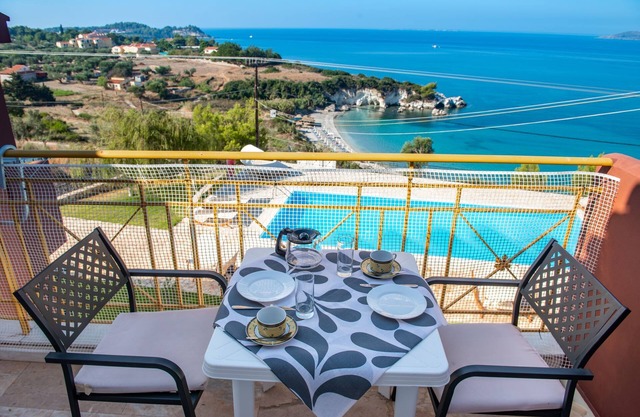 PRIVATE VILLAS WITH SHARED POOL#5