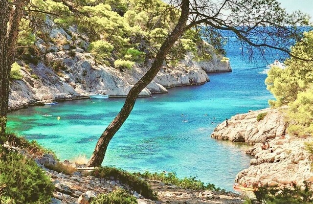 PROMO VILLA FOR VACATIONS IN PROVENCE - NEAR THE BEACHES AND CREEKS OF THE CÔTE-BLEUE