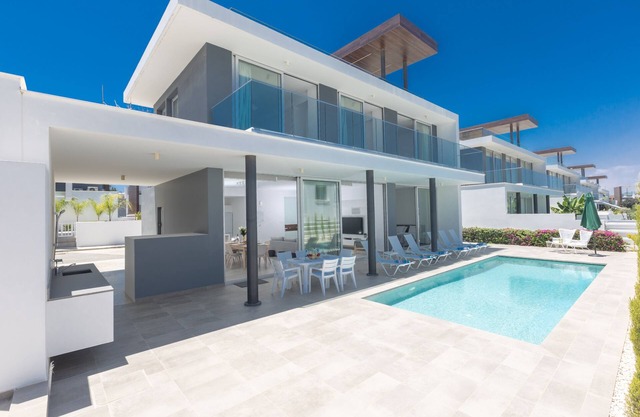 Protaras Olivine Villa OL9 - a villa that sleeps 8 guests in 4 bedrooms