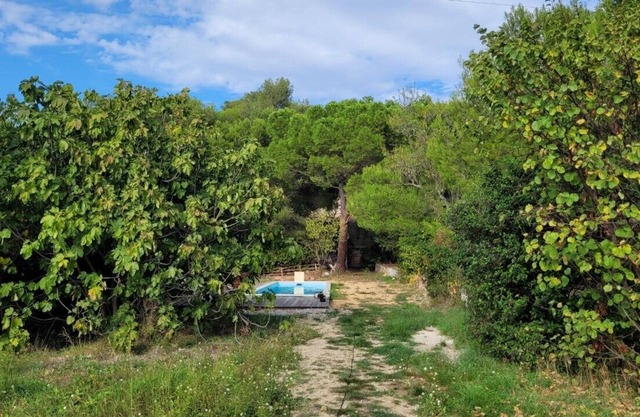 Provencal house at the foot of the hills