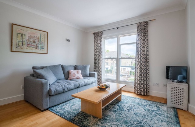 Putney Perfection - One Bedroom Apartment, Sleeps 2