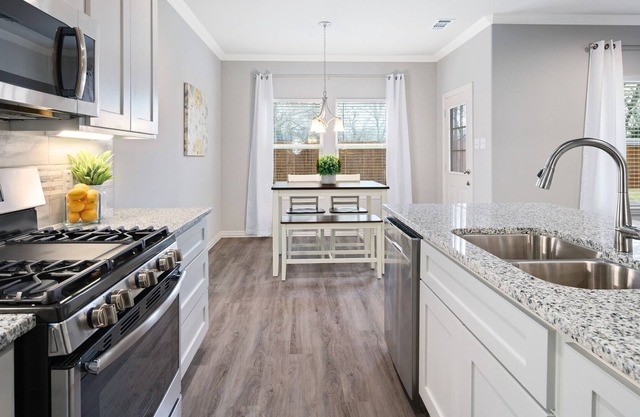 Q's Charming Home in Gunter, TX